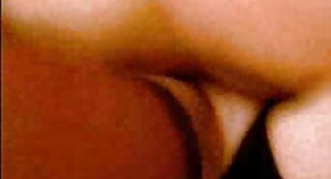 đánh ghen lột đồ phim sex Stepmom fucks stepson phim set top 1 trong phòng ngủ.