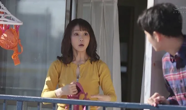 sex juq Cậu học sinh mỗi đêm khó ngủ bởi tiếng rên của người phụ nữ hàng xóm cạnh bên